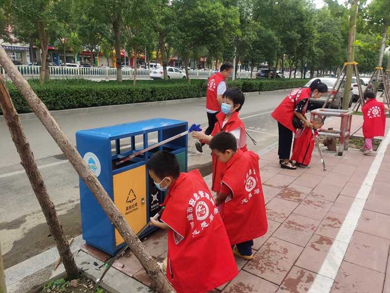 4 节能环保我在行，我是小小宣传员  宋晓旭（摄）.jpg